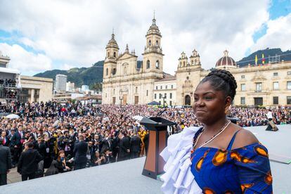 La nueva vicepresidenta de Colombia, Francia Márquez, durante la ceremonia de posesión.