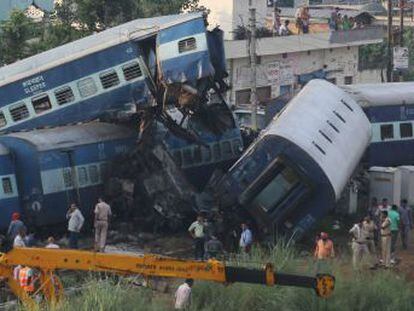 10 vagones de un tren descarrilaron en una línea del estado de Uttar Pradesh