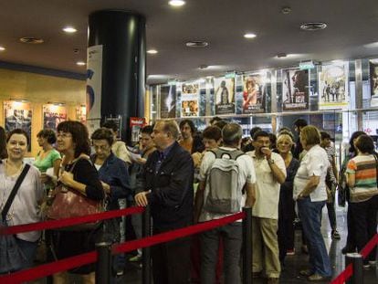 Colas en los cines Renoir de Barcelona el pasado 22 de octubre, día de la Fiesta del Cine.