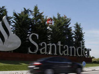  Vista de la Ciudad Financiera del Banco de Santander en la localidad de Boadilla del Monte (Madrid)