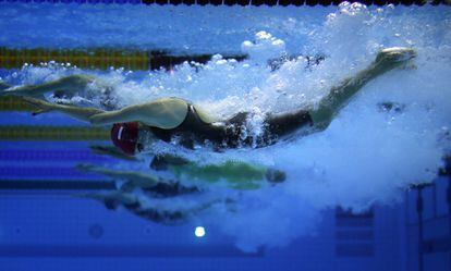 Paulina Wozniak, en primer plano en la carrera de 100m mariposa