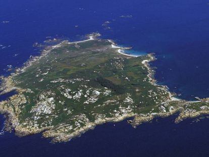 Vista aérea de la isla gallega de Sálvora, parte del Parque Nacional Illas Atlánticas.