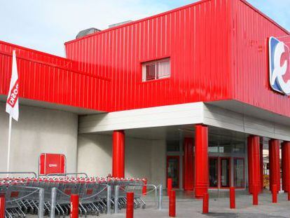 Lar España compra 22 supermercados de Eroski