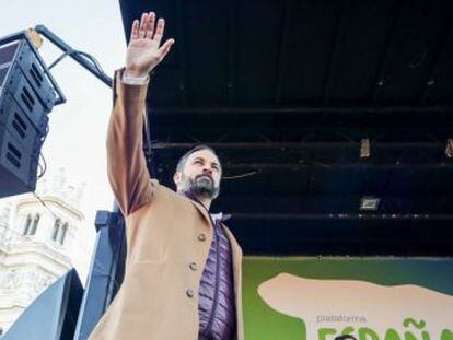 Abascal sostiene que su objetivo es “proteger a menores de seis años a los que se enseñan juegos eróticos” en los colegios