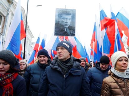 El líder de la oposición Alexéi Navalni, en una marcha en memoria del político Boris Nemtsov en Moscú, en 2018.
