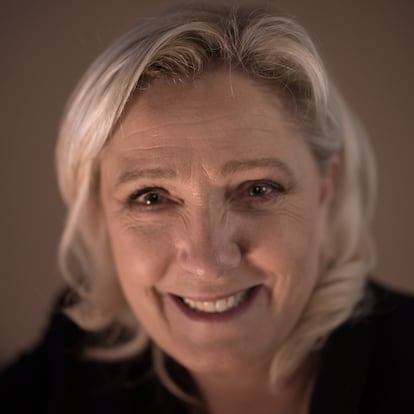 Le Pen posa este martes en Paris. 