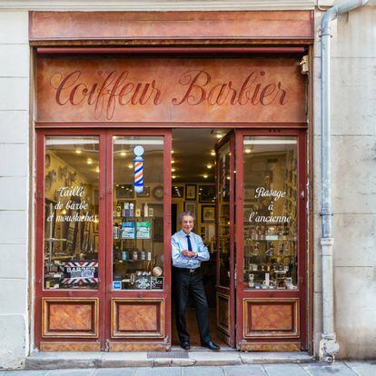 Alain es el más famoso barbero de París. Su tienda está también en la lista de Museos Insólitos de la ciudad.