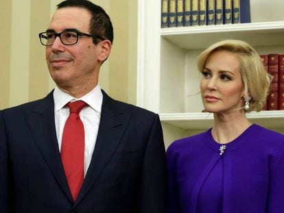 Steve Mnuchin y Louise Linton, el pasado febrero en la Casa Blanca.