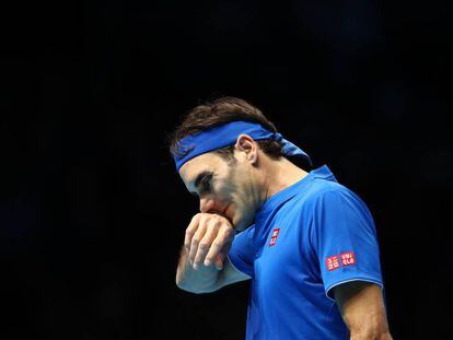 Federer, durante el partido contra Nishikori en el O2 de Londres.