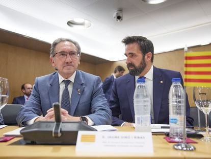 El consejero de Economía y Hacienda de la Generalitat de Cataluña, Jaume Giró, y su número dos, Jordi Cabrafiga, este miércoles.