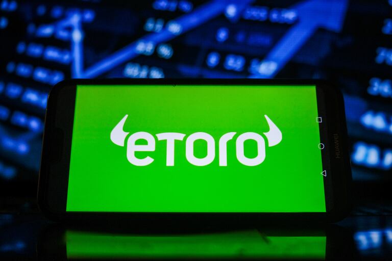 Logotipo de EToro en una imagen de stock.