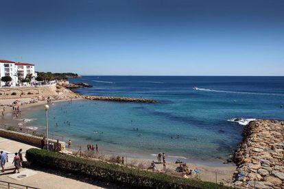 Zona de la costa frente a l'Ametlla de Mar donde se instalarán los molinos