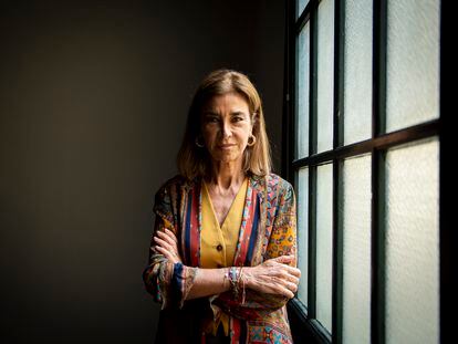 La escritora Carmen Posadas en su casa de Madrid el pasado miércoles.