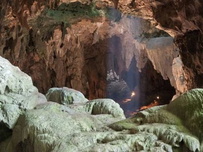 La cueva de Callao, en la isla de Luzón (Filipinas), donde han sido hallados los fósiles de una nueva especie de homínido.