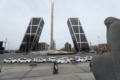 Torres Kio desde el monumento a José Calvo Sotelo.