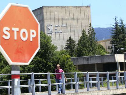 Exterior de la central nuclear de Santa Mar&iacute;a de Garo&ntilde;a (Burgos). 
