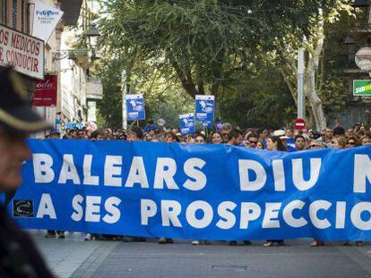 Cabecera de la manifestación en Palma de Mallorca contra las prospecciones petrolíferas.