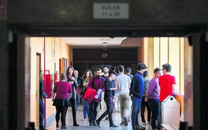 Estudiantes de Ingenier&iacute;a Aeron&aacute;utica en la Polit&eacute;cnica de Madrid.