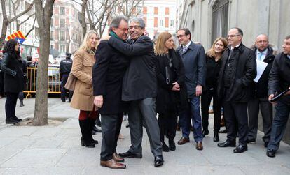 Francesc Homs y Artur Mas a las puertas del Tribunal Supremo, en Madrid.