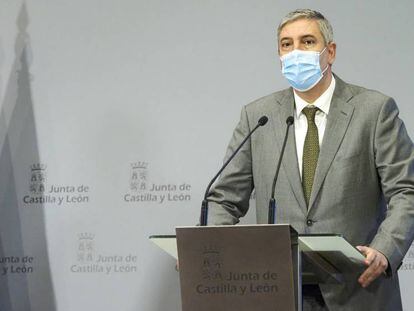 El presidente-director general de Renault España, José Vicente de los Mozos comparece en una rueda de prensa, en Valladolid. 