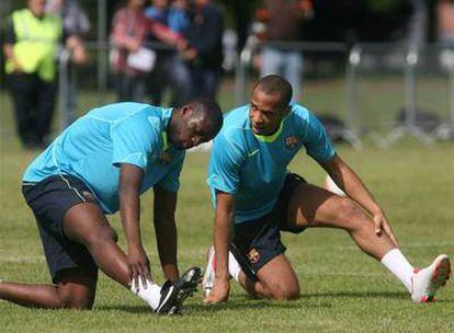 Touré y Henry, en un momento del entrenamiento de ayer.