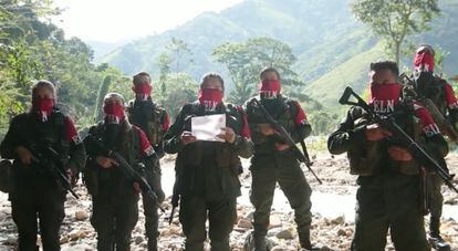 guerrilla del Ejército de Liberación Nacional, ELN, anuncia en video un cese al fuego desde las 6.00 horas del sábado 24 de diciembre hasta la misma hora del lunes 2 de enero de 2023.