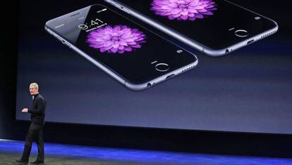 El consejero delegado de Apple, Tim Cook, durante la última presentación de productos de la compañía.