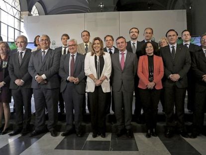 Susana D&iacute;az, junto a representantes del sector andaluz de la investigaci&oacute;n.