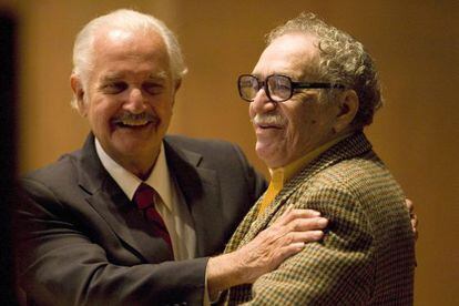 Carlos Fuentes y Garc&iacute;a M&aacute;rquez en 2008.