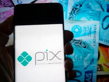 Logotipo de Pix en un teléfono inteligente.
