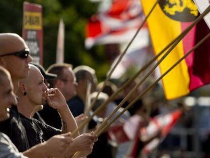 Activistas del partido de extrema derecha NPD en Berl&iacute;n en 2013