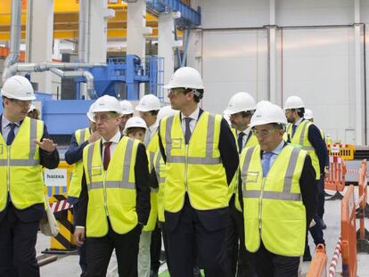 Inauguración de la nueva fábrica de Haizea Wind en el Puerto de Bilbao.