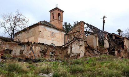 Vista de Tablate, pueblo abandonado en la provincia de Granada.