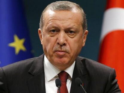 El presidente turco, Recep Tayyip Erdogan, en una de sus &uacute;ltimas comparecencias. REUTERS