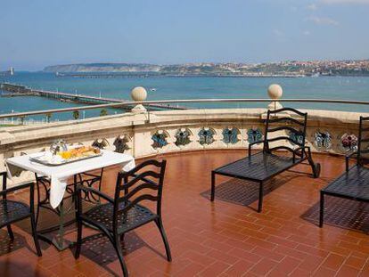 Terraza del hotel NH Palacio de Oriol, en la localidad vizca&iacute;na de Santurtzi. 