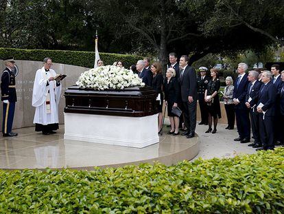 Funeral por Nancy Reagan en Simi Valley, California.