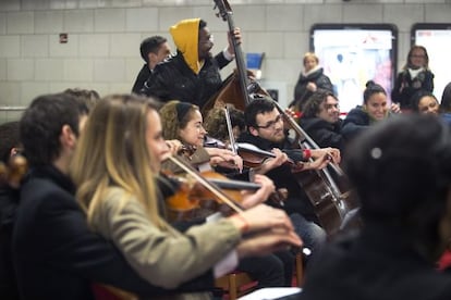Música clàssica de qualitat al metro de Barcelona.