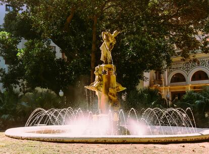 3. Alicante: Plaza de Gabriel Miró o de Correos.
