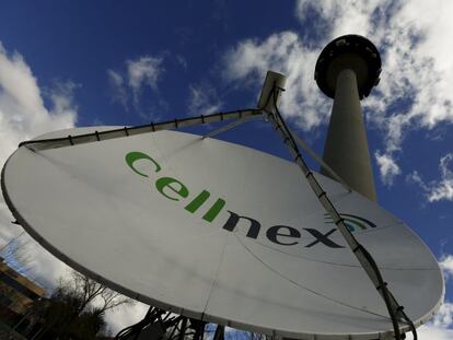 Logotipo de Cellnex en sus instalaciones de Torrespaña.