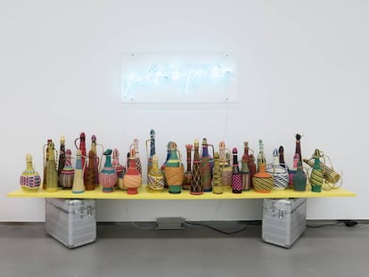 'Macciuna’s PopI (Prêt à porter)', de Carlos Pazos.