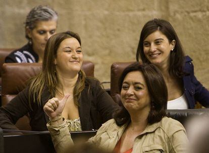 Los parlamentarios andaluces podrán delegar su voto o ejercerlo de forma telemática en casos de ausencia por maternidad