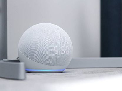 Amazon Echo, el altavoz por el que habla Alexa en los hogares.