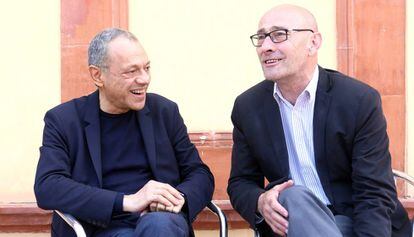 Lluís Pasqual y Salvador Sunyer, al presentar ayer la colaboración.