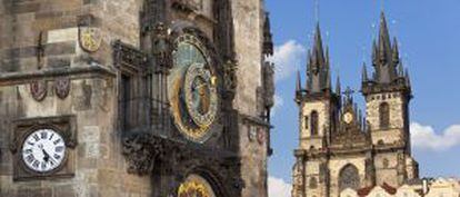 Reloj astronómico del antiguo ayuntamiento de Praga, en la plaza de la Ciudad VIeja.