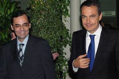 En la imagen, Jaime Caruana junto a Rodríguez Zapatero.
