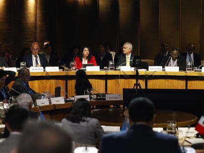 Ministros en la quinta Reunión de la Conferencia Regional sobre Desarrollo Social de América Latina y el Caribe, el 3 de octubre en Santiago (Chile).