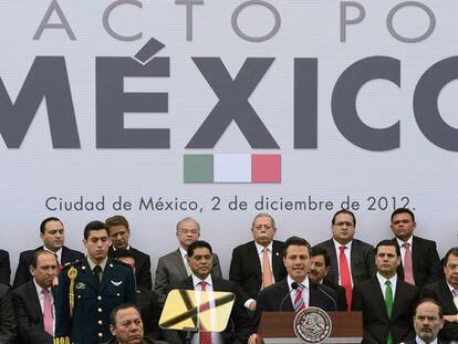 México firma su versión de los Pactos de la Moncloa