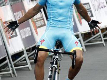 Mikel Landa se impone en la quinta etapa de la Vuelta al Pa&iacute;s Vasco.