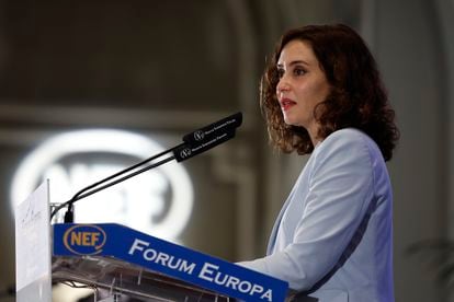 La presidenta de la Comunidad de Madrid y candidata a la reelección, Isabel Díaz Ayuso, ayer en el desayuno informativo de Fórum Europa.