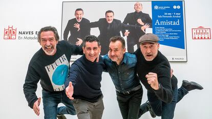 De izquierda a derecha, el actor Ginés García-Milán, el dramaturgo Juan Mayorga y los actores José Luis García-Pérez y Daniel Albadalejo posan en la presentación de 'Amistad', el pasado 20 de enero.